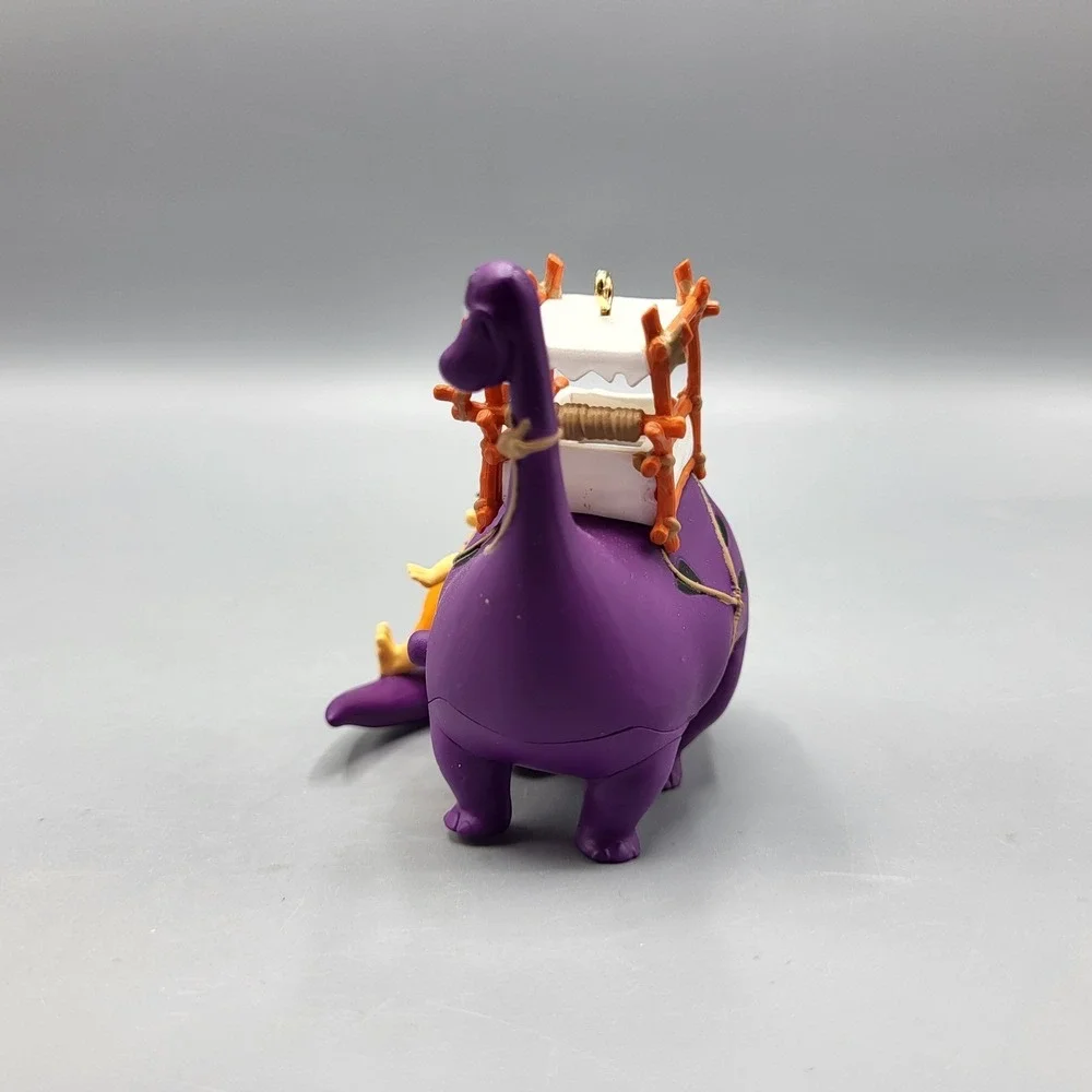 Hallmark preowned good